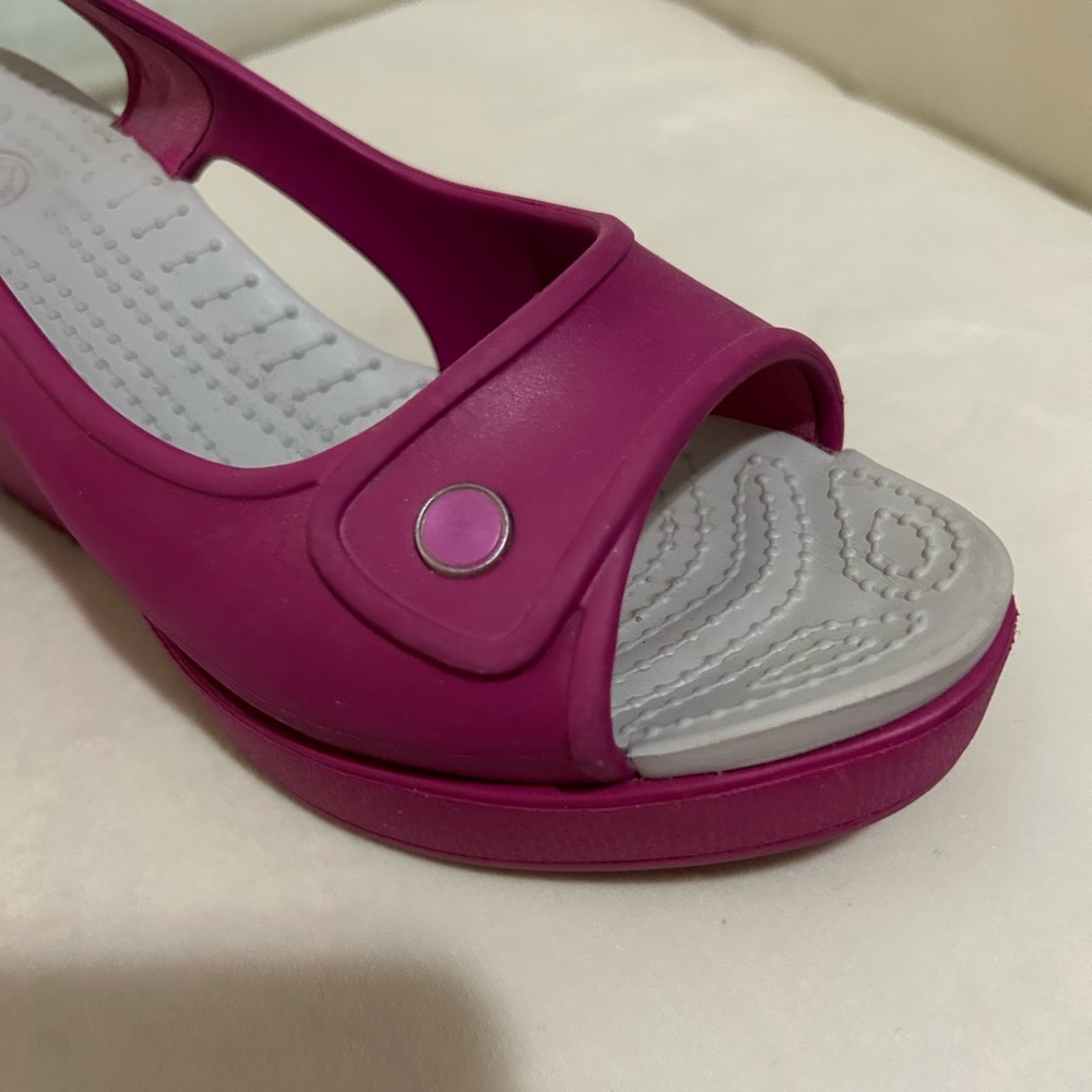Crocs Barbie Havana Women’s Size 7 Pink Wedge Sandal Open Toe Slingback Platform - Picture 6 of 13